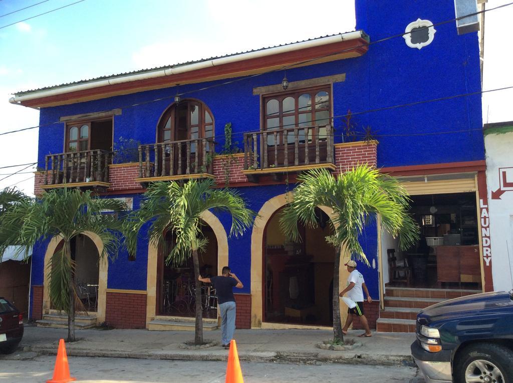 Posada Aguila Real ปาเลงเก ภายนอก รูปภาพ